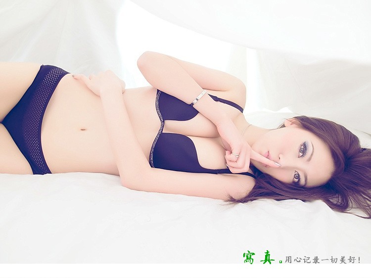 漂亮女人大胸私房极品照片