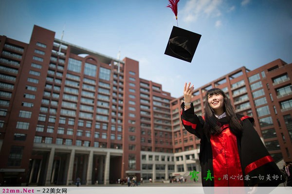 中国人民大学女神毕业照片高清套图3