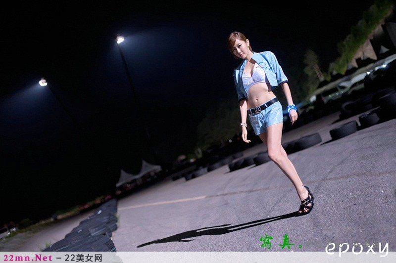 清纯美女choi时尚写真图片17