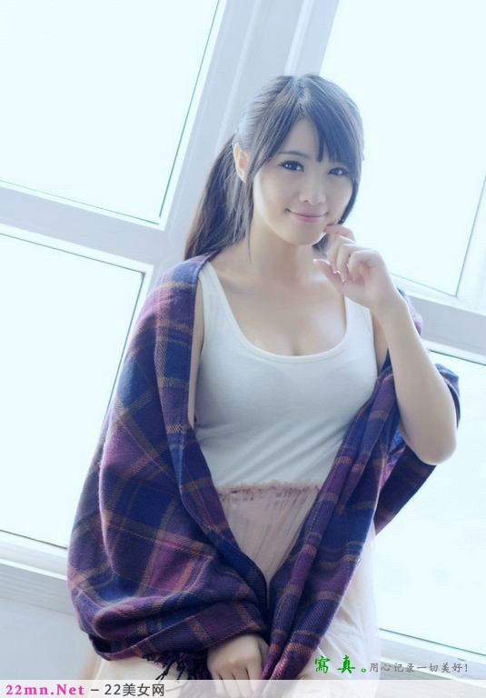 清纯小美女清新写真秀美胸3