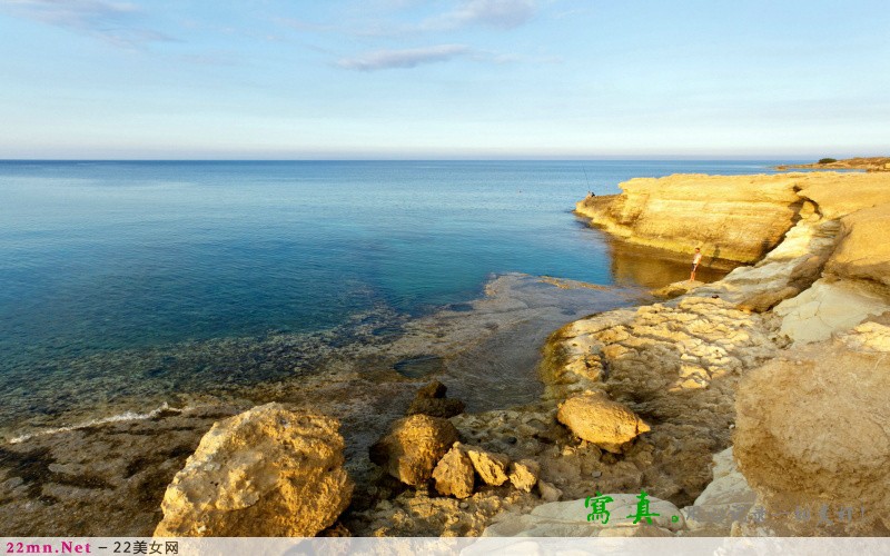 塞浦路斯唯美海岸线风景图片3