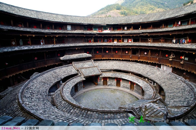 福建永定龙岩客家土楼图片6