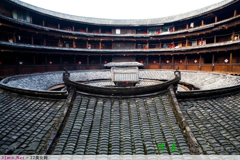 福建永定龙岩客家土楼图片7