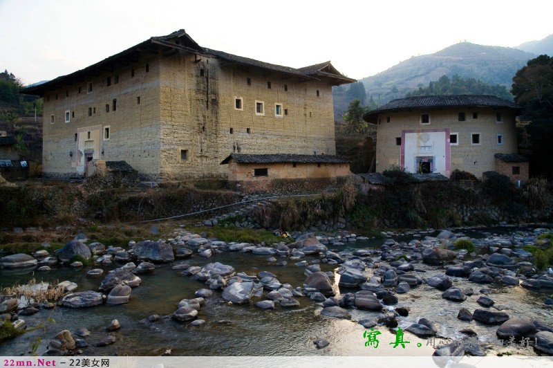 福建永定龙岩客家土楼图片12